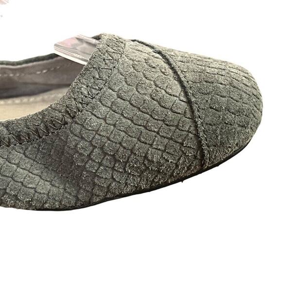 Toms Womens Gray Leather Reptile Print Slip On Square Toe Ballet Flats Shoes 7 - Picture 2 of 16
